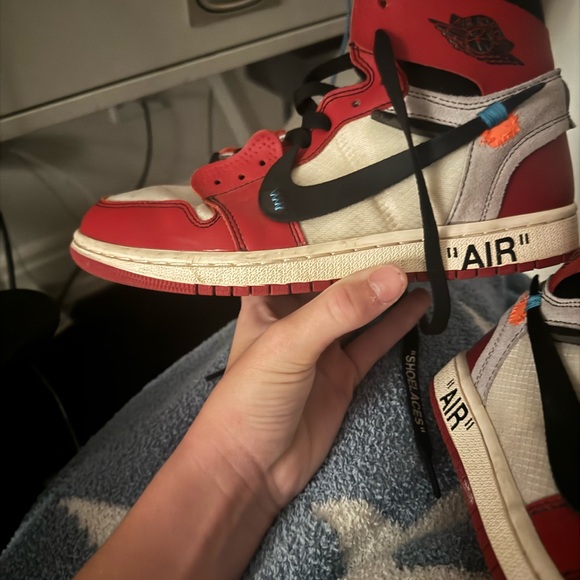 Off white Jordan one chicagos - Picture 2 of 9